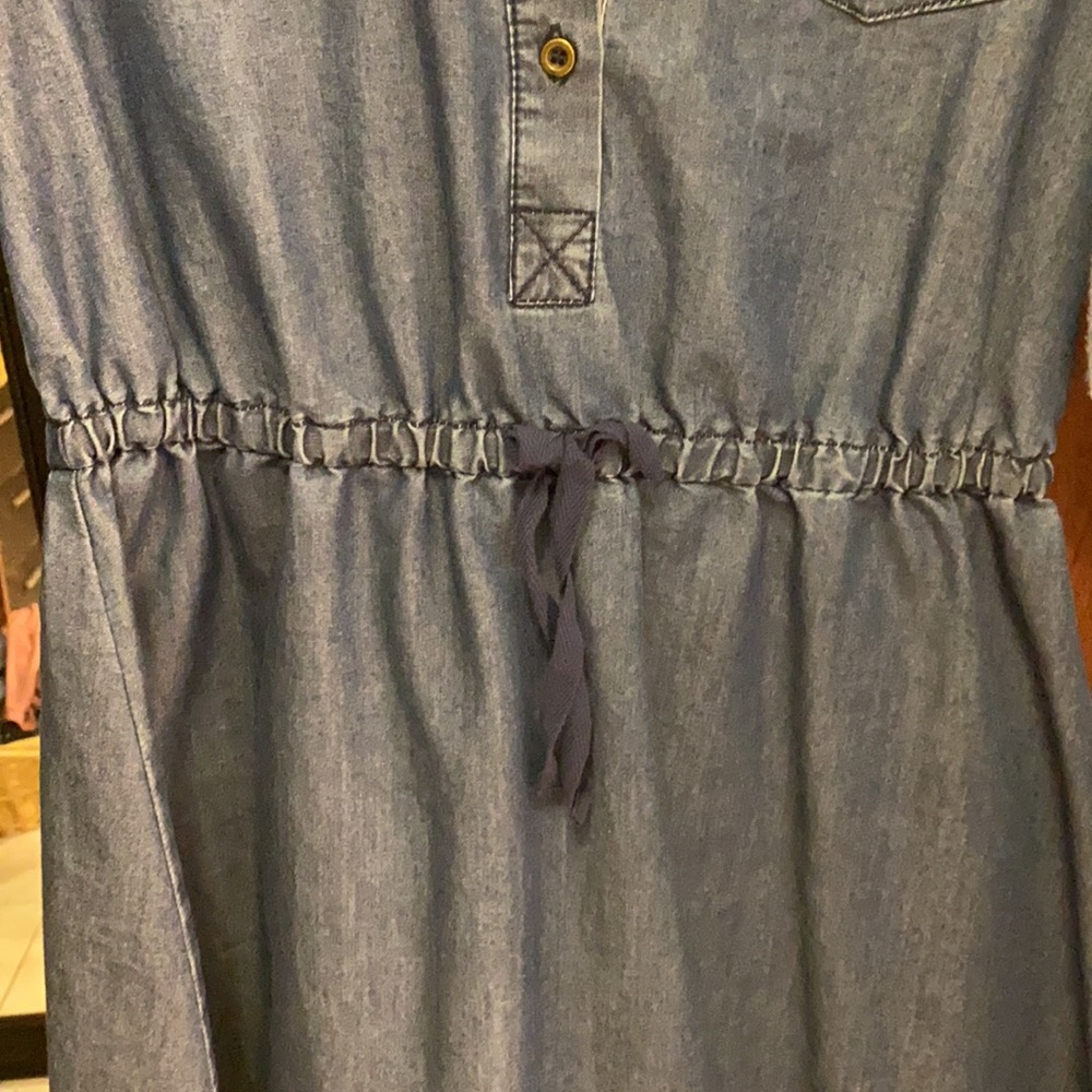 Dress - Picture 4 of 4